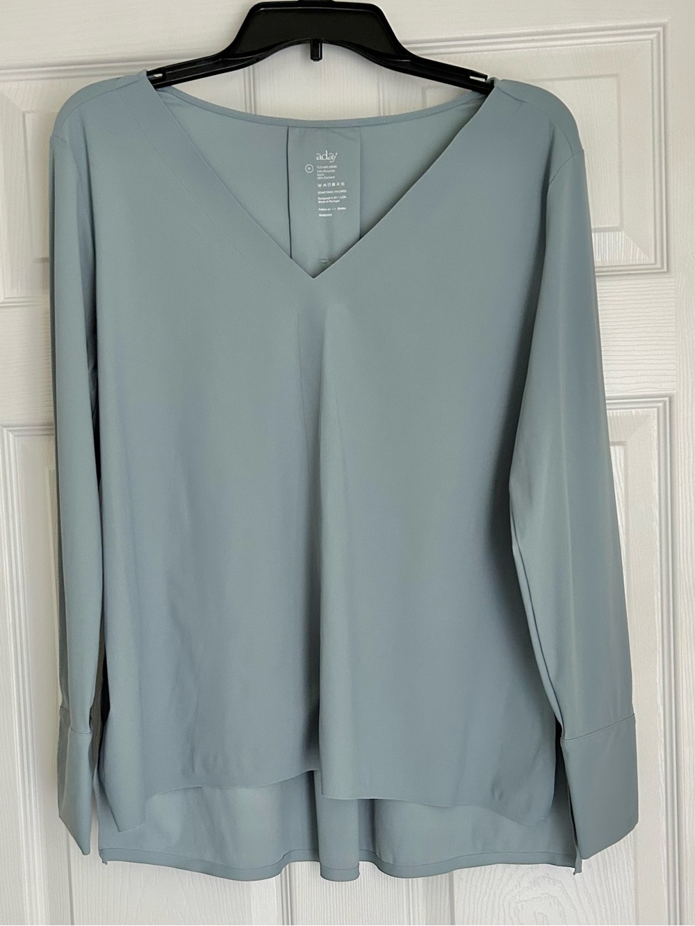 ADAY Something Tailored V-Neck Long-Sleeve Shirt Blouse Medium M Slate Blue Gray